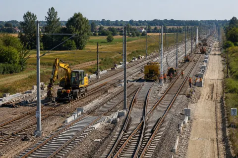 Pierwszy odcinek KDP. Sześć konsorcjów walczy o kontrakt na budowę linii Warszawa–Łódź