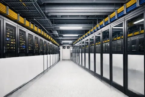 CloudFerro otworzyło bardzo ważną inwesycję - centrum danych.  Łódź dołącza do europejskiej ligi danych.