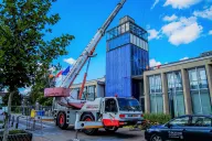 130 ceramicznych elementów na wieży ratusza. Wielkie dzieło Wojciecha Siudmaka w Zduńskiej Woli