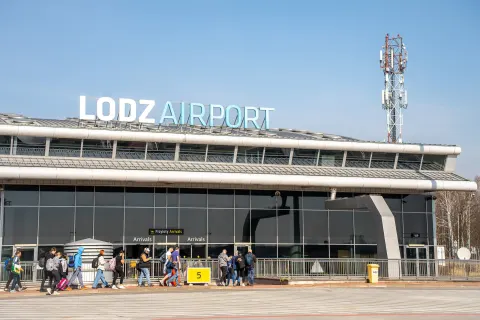 Port Lotniczy Łódź odpowiada na publikacje medialne dotyczące kontroli. Spółka odnosi się do zarzutów o delegacje, koszty i wydatki reprezentacyjne