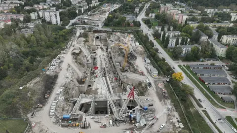 Metro w Łodzi? Państwowy raport mówi „nie”. Tunel średnicowy ma je zastąpić