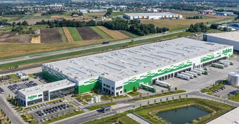 Żabka sprzedaje nowe centrum logistyczne pod Łodzią. Zainwestowała w nie około 150 mln zł