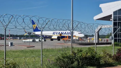 Lotnisko w Łodzi traci połączenie do Brukseli. Ryanair wycofuje trasę po sporze o podatki