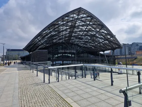 Dobre dane gospodarcze miasta za pierwsze półrocze. Jednak nie doganiamy czołowych aglomeracji Polski