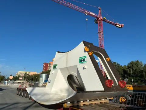 Gigantyczna maszyna TBM powstaje w Łodzi. Wiosną ruszy pod miasto