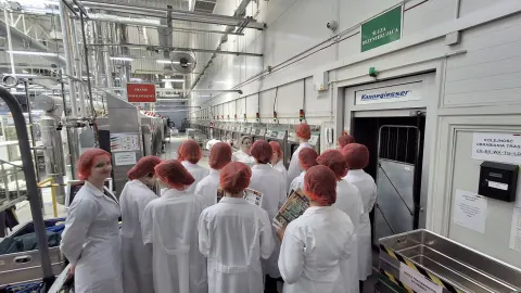 Uczniowie z Wrocławia odwiedzili Łódź. Magistrat pokazuje im uczelnie, firmy i możliwą przyszłą pracę