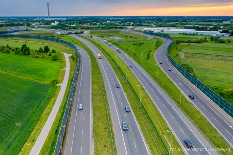 A2 między Łodzią a Warszawą do przebudowy. To nie tylko dodatkowy pas, ale jedna z najtrudniejszych drogowych operacji w Polsce