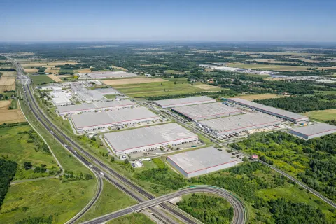 Globalna firma zwiększa skalę w Strykowie. Kolejna umowa w SEGRO Logistics Park