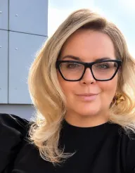 Dr Kinga Sobczyńska: „Dziecko zawsze znajdzie w internecie kogoś, kto będzie je rozumiał. I to jest przerażające”