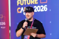 Michał Włodarczyk, ekspert od startupów: „Za chwilę będziemy walczyć z wykluczeniem AI” mówił podczas spotkania w łodzkim SkyHubie-e