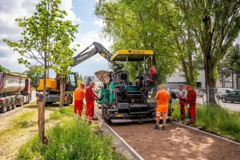 Łódź rozbudowuje sieć dróg rowerowych. Nowe trasy powstają w różnych częściach miasta, ale nadal pozostają ważne luki