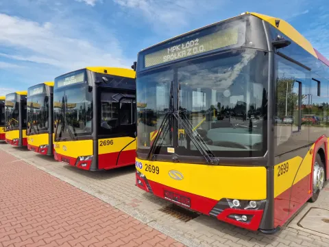Solaris przekazał dziś MPK-Łódź 64 autobusy. Kamery zamiast lusterek