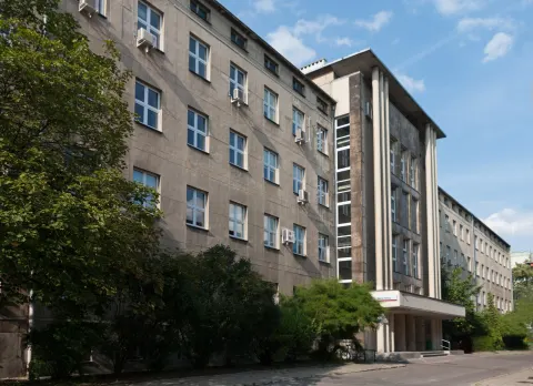 Rozbiórka dawnego Wydziału Chemicznego PŁ. Społecznicy protestują, rektor tłumaczy decyzję