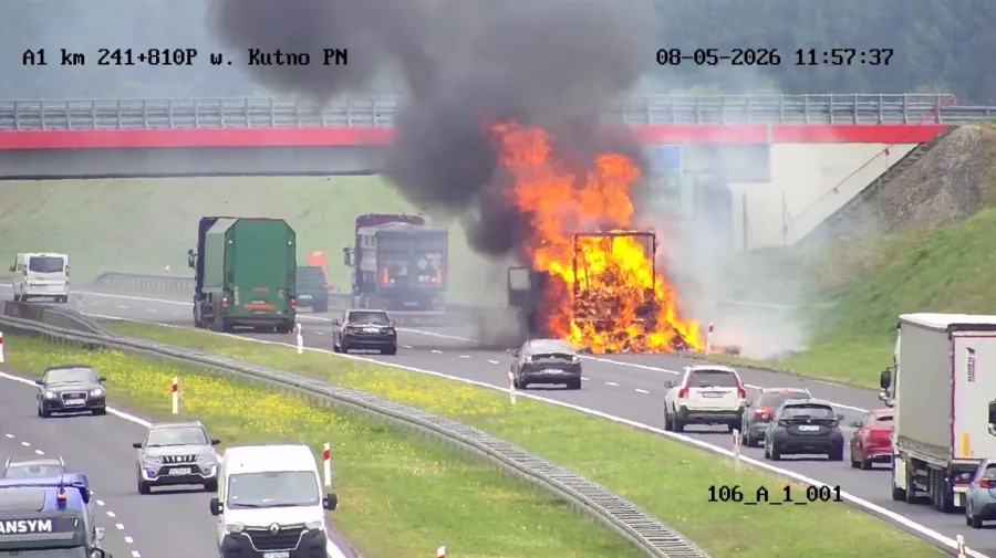 Pożar ciężarówki na A1. Utrudnienia przed weekendem przy węźle Kutno Północ