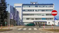 Dramat pracowników pabianickiej „Żarówki”. Ponad 400 osób traci pracę, część od miesięcy bez wynagrodzenia. PUP organizuje specjalne targi