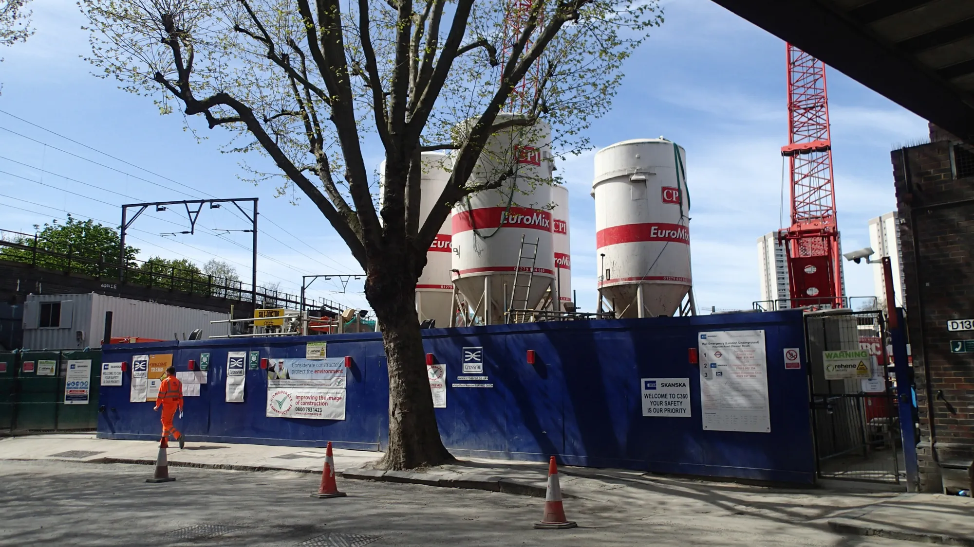 Kolej Dużych Prędkości w Łodzi. Utrudnienia na Bandurskiego – ruszają przygotowania do budowy komory szlakowej K5