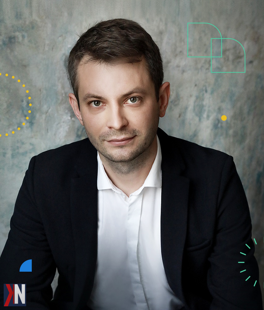 "Zdjęcie przedstawiające zespół Altavia Kamikaze + K2 w trakcie spotkania, podczas którego omawiane są innowacyjne strategie SEO. Nowy szef obszaru rozwoju, przechodzący z Harbingers, wnosi doświadczenie, które ma na celu przekształcenie SEO w produkt napędzający biznes."