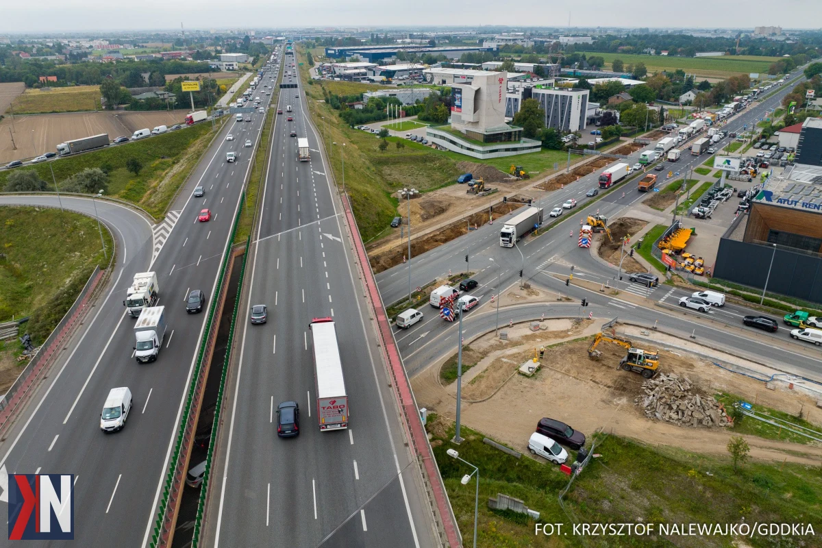 Przebudowa autostrady A2 między Łodzią a Warszawą: nowoczesne prace drogowe, zmiany w organizacji ruchu i porady dla kierowców, którzy muszą dostosować się do nowej sytuacji przez najbliższe miesiące.