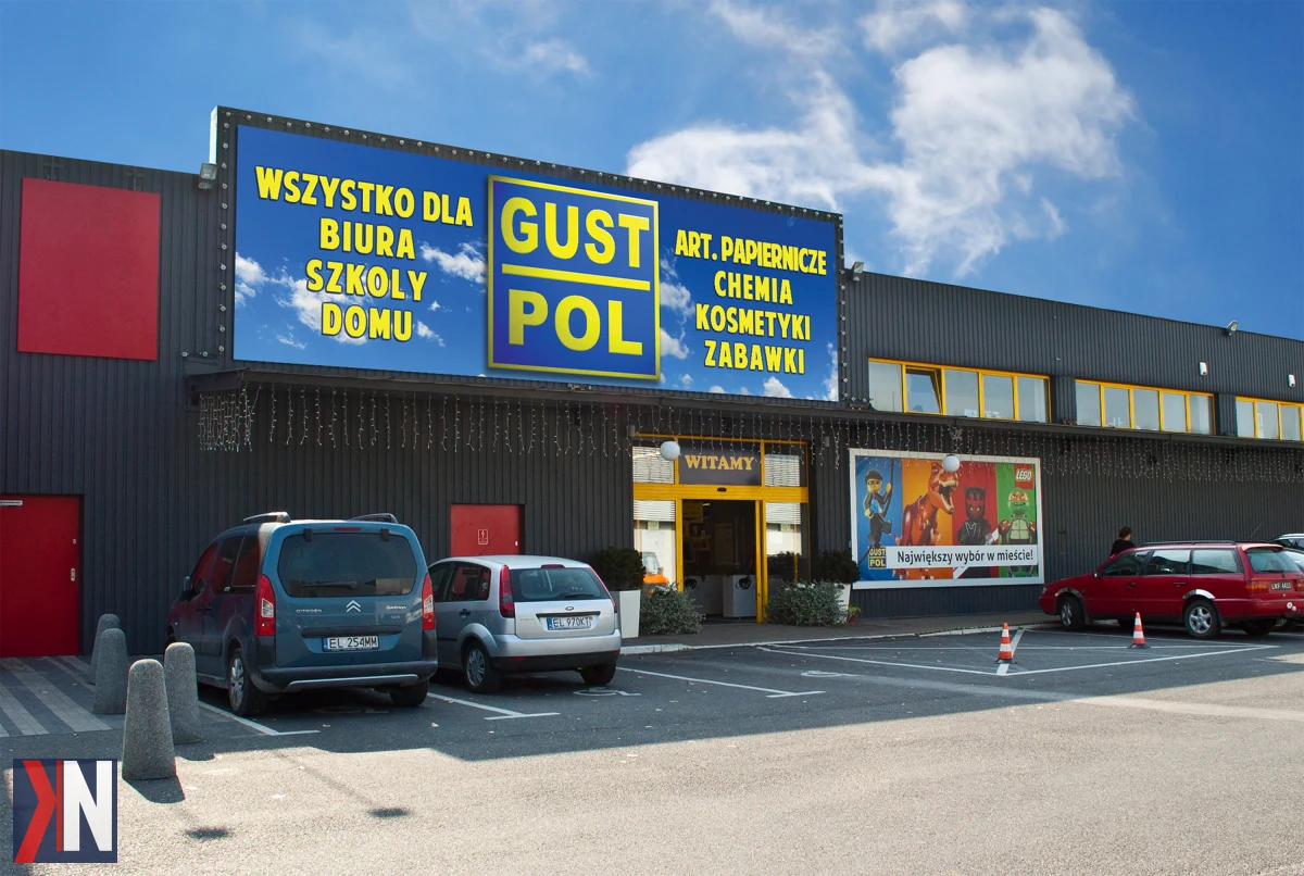 "Zdjęcie przedstawia właścicielkę sklepu Gustpol, Wiesię Gustę, podczas rozmowy o historii firmy, która rozwijała się wraz z Łodzią od początku lat 90. W tle widoczna jest atmosfera lat transformacji, symbolizująca przemiany w polskiej gospodarce."