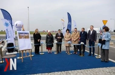 "Rondo na skrzyżowaniu ulic Katowickiej i Rzemieślniczej w Rzgowie - nowa inwestycja, która poprawia układ drogowy i otwiera 380 hektarów terenów inwestycyjnych dla rozwoju miasta."