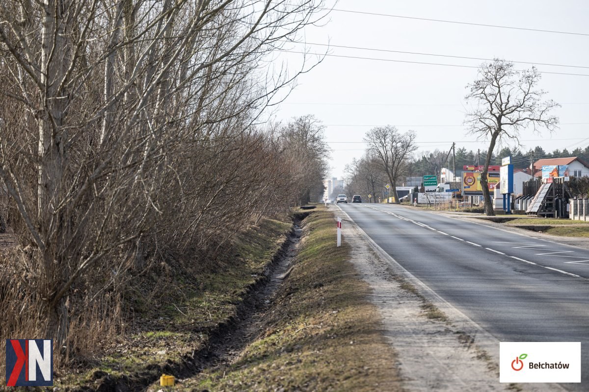 "Bełchatów - wizualizacja przebudowy ul. Piłsudskiego z nową ścieżką rowerową i przystankami, projekt rozbudowy od ul. Pogodnej do ul. Dolnej."