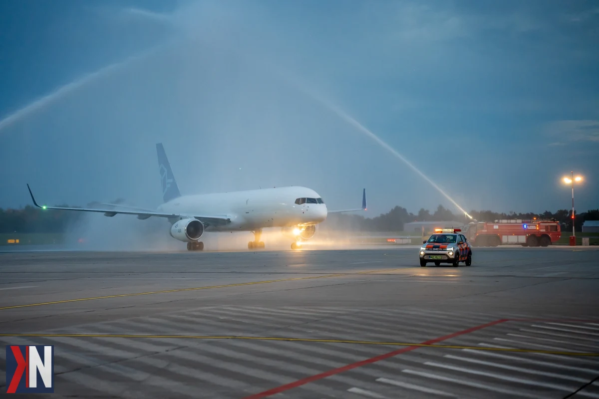 Łódź zyskuje stałą bazę cargo z samolotem Boeing 757, co może być początkiem większych operacji transportowych na lotnisku Lublin. Nowa era w logistyce lotniczej na horyzoncie.