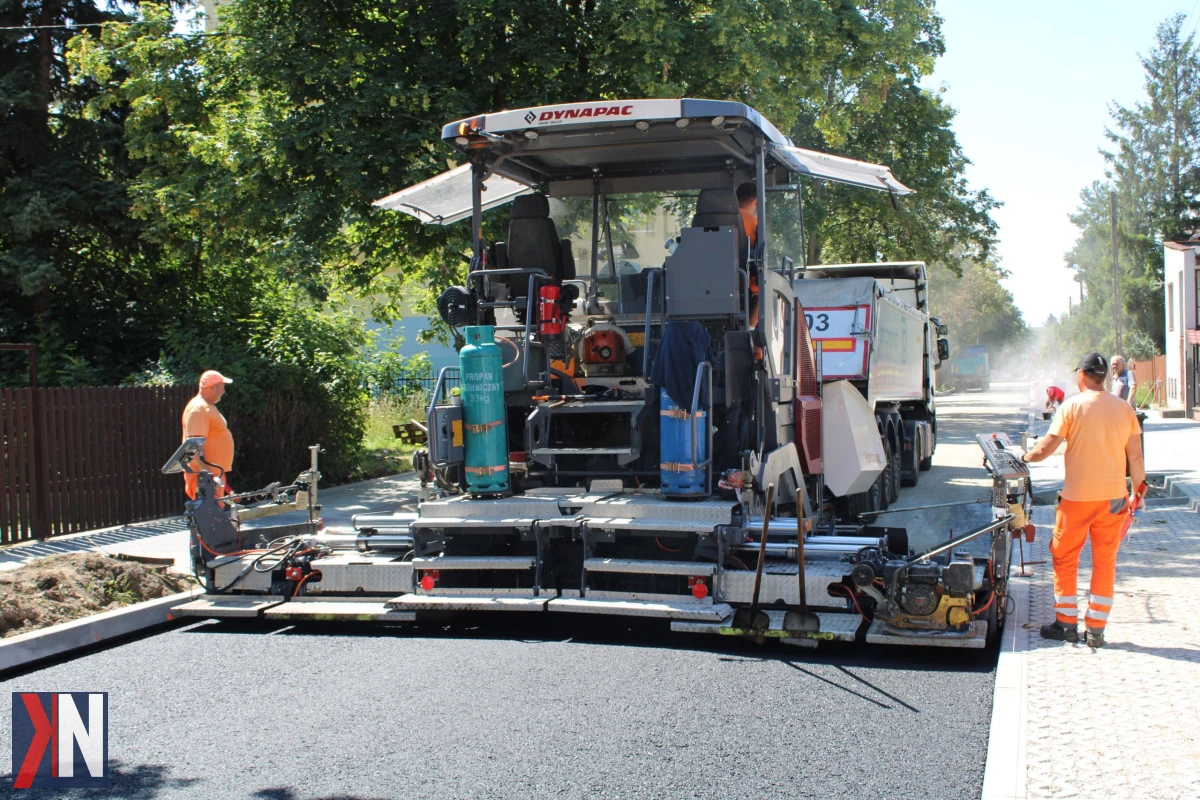Drogowe lato w Łodzi. Do końca wakacji zakończy się 41 remontów, a 43 gruntowe ulice zyskają asfalt
