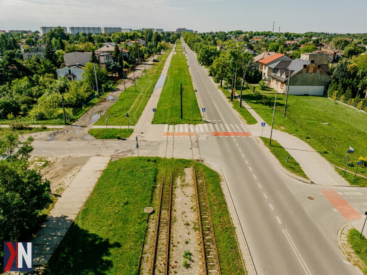 "Tramwaj na ulicy Warszawskiej w Łodzi - wizualizacja remontu trasy tramwajowej od ronda Powstańców 1863 roku do ulicy Wycieczkowej, oznaczająca powrót linii 'trójki' na Marysin i Rogi."