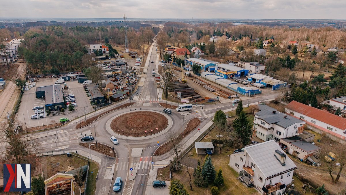 "Remonty na Teofilowie - modernizacja kluczowych ulic, które wkrótce wrócą do ruchu, poprawiająca komfort dojazdu dla mieszkańców Łodzi."