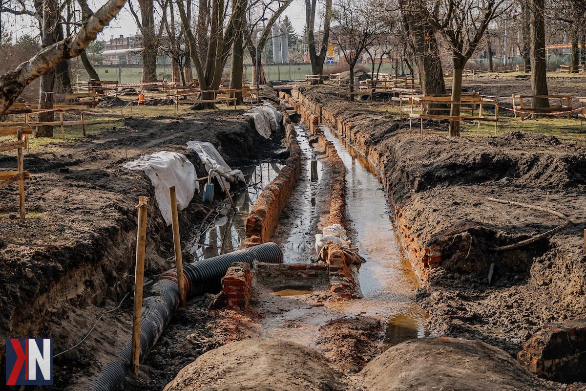 Błąd: We could not parse the JSON body of your request. (HINT: This likely means you aren't using your HTTP library correctly. The OpenAI API expects a JSON payload, but what was sent was not valid JSON. If you have trouble figuring out how to fix this, please contact us through our help center at help.openai.com.) (invalid_request_error)