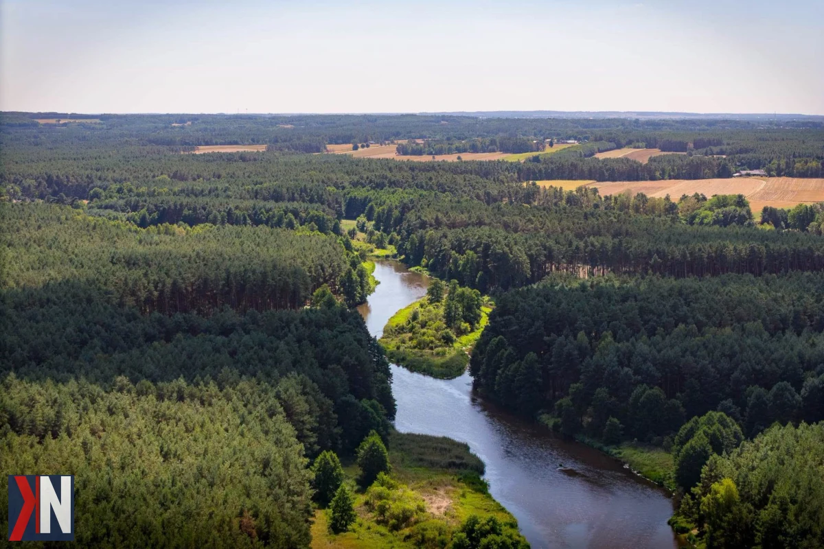 Dokumentacja przetargowa na budowę dróg rowerowych w Łódzkiem - zaskakujące różnice w ofertach, od miliona do ponad 8 milionów zł. Artykuł omawia inwestycje w infrastrukturę rowerową i zmiany w propozycjach cenowych.