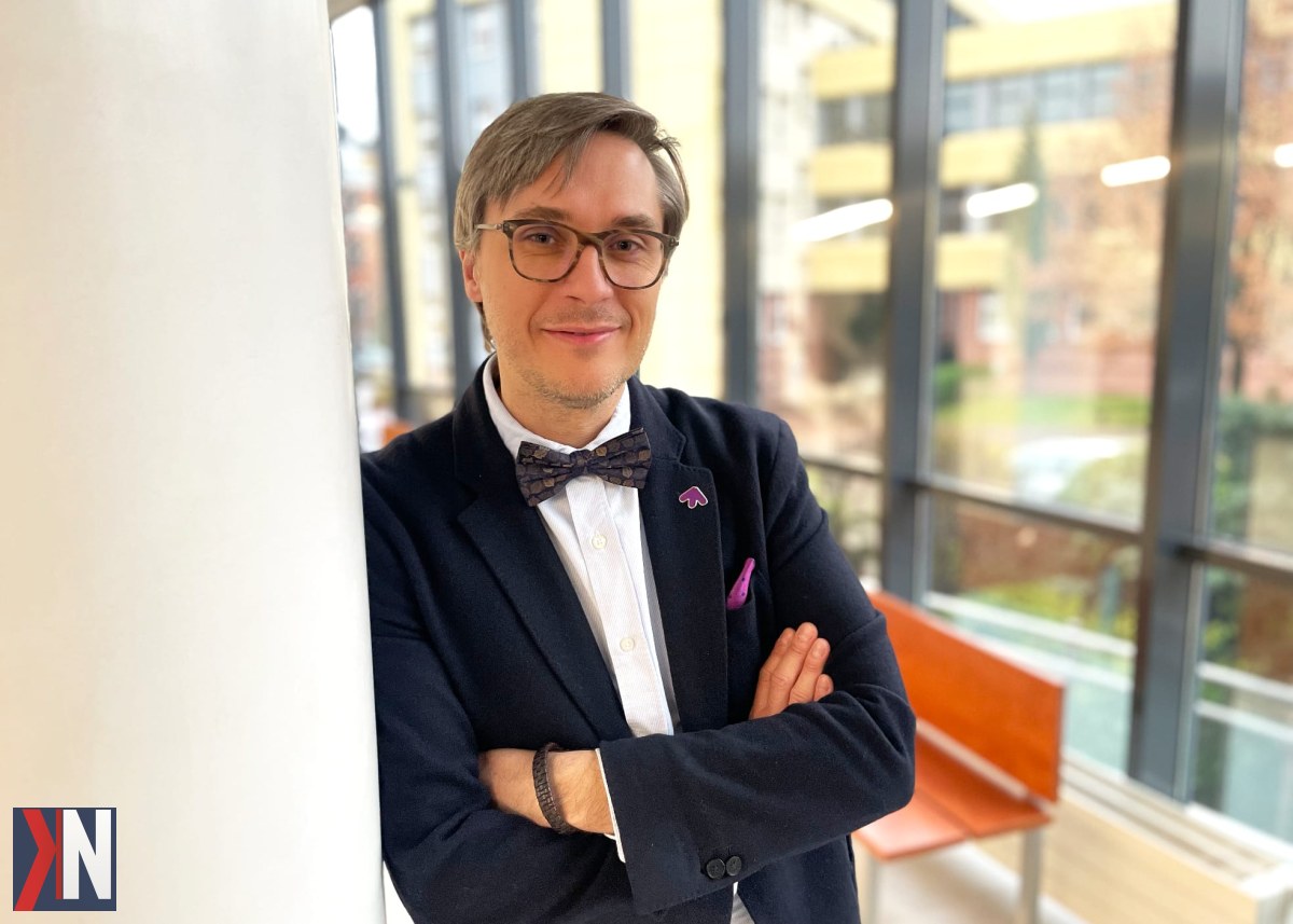 "Prof. dr hab. Mariusz E. Sokołowicz, dziekan Wydziału Ekonomiczno-Socjologicznego Uniwersytetu Łódzkiego, mówi o szansach dla Łodzi dzięki Centralnemu Porcie Komunikacyjnemu (CPK) w kontekście rozwoju regionalnego i miejskiego poza największymi metropoliami."